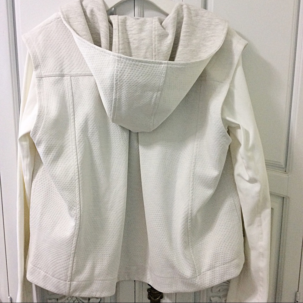 New Balance jacket - Picture 2 of 3